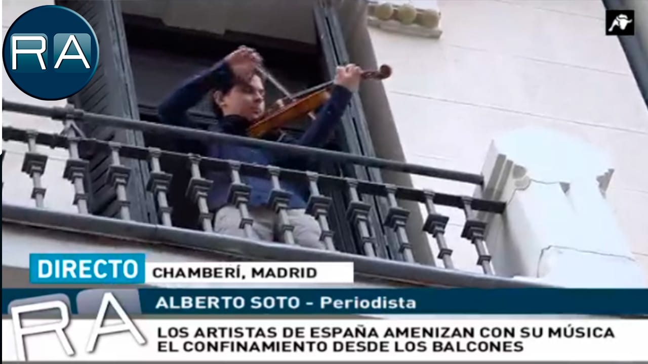 Artistas desde los balcones para amenizar el confinamiento