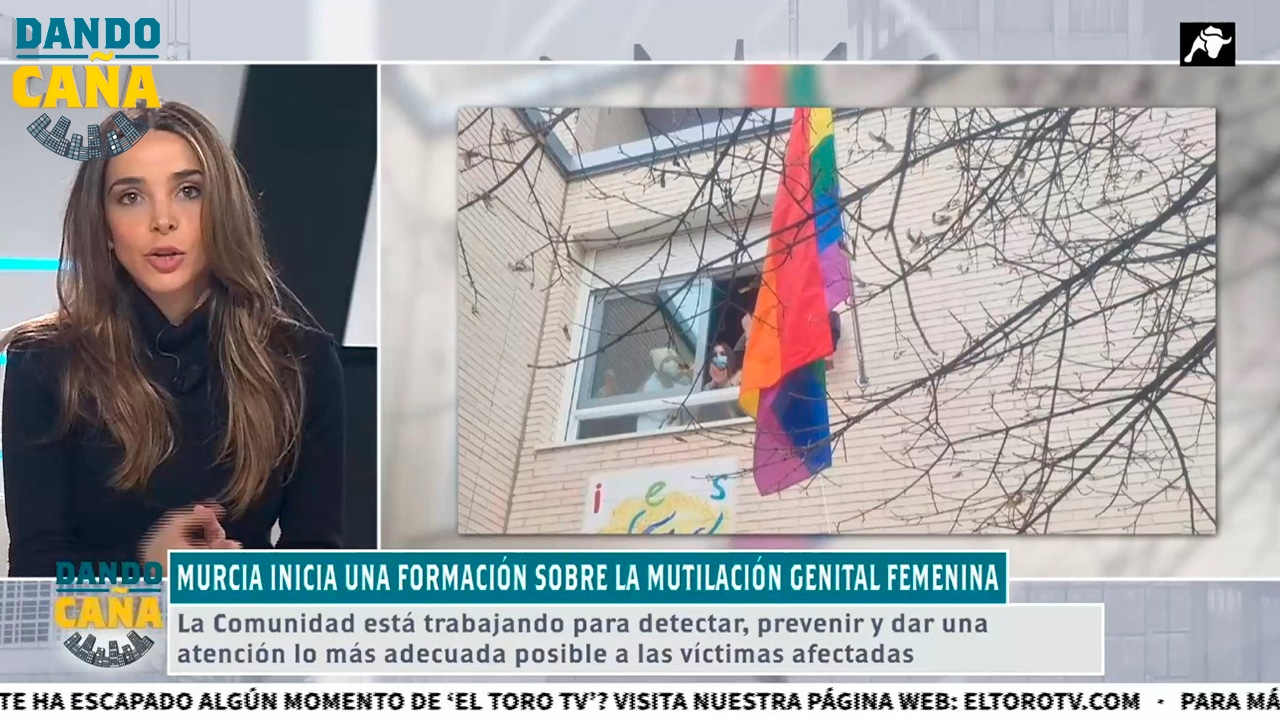 La ideología LGBTI sigue intentando imponiéndose: el primer instituto en izar la bandera arcoíris
