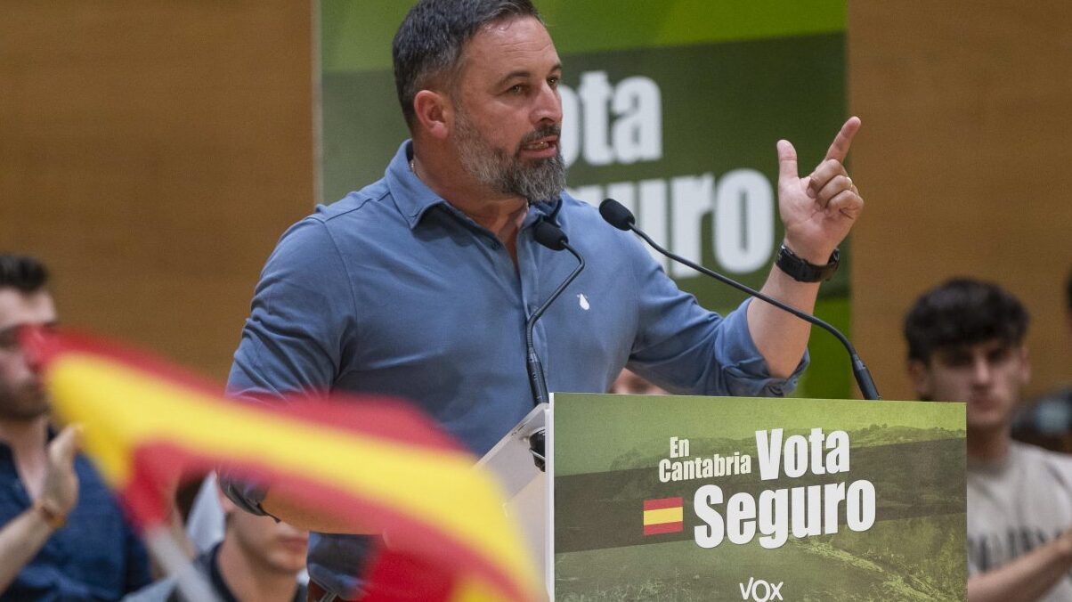 Abascal: El PSOE ya no pactará con filoterroristas, sino directamente con asesinos