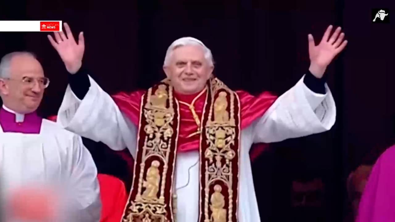 Fallece Benedicto: un repaso por la vida del Papa tímido, al Papa de la sonrisa afable