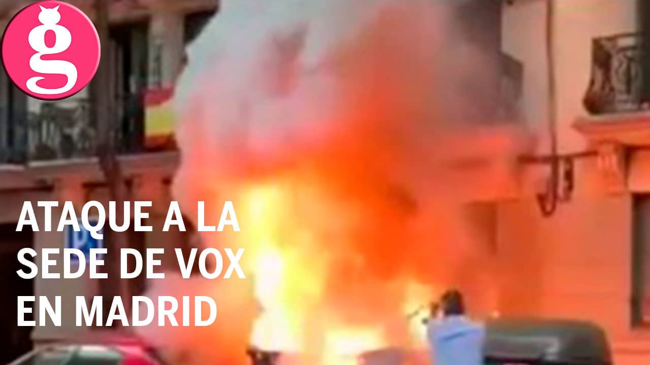 VOX, atacado en su sede en Madrid con la quema de contenedores