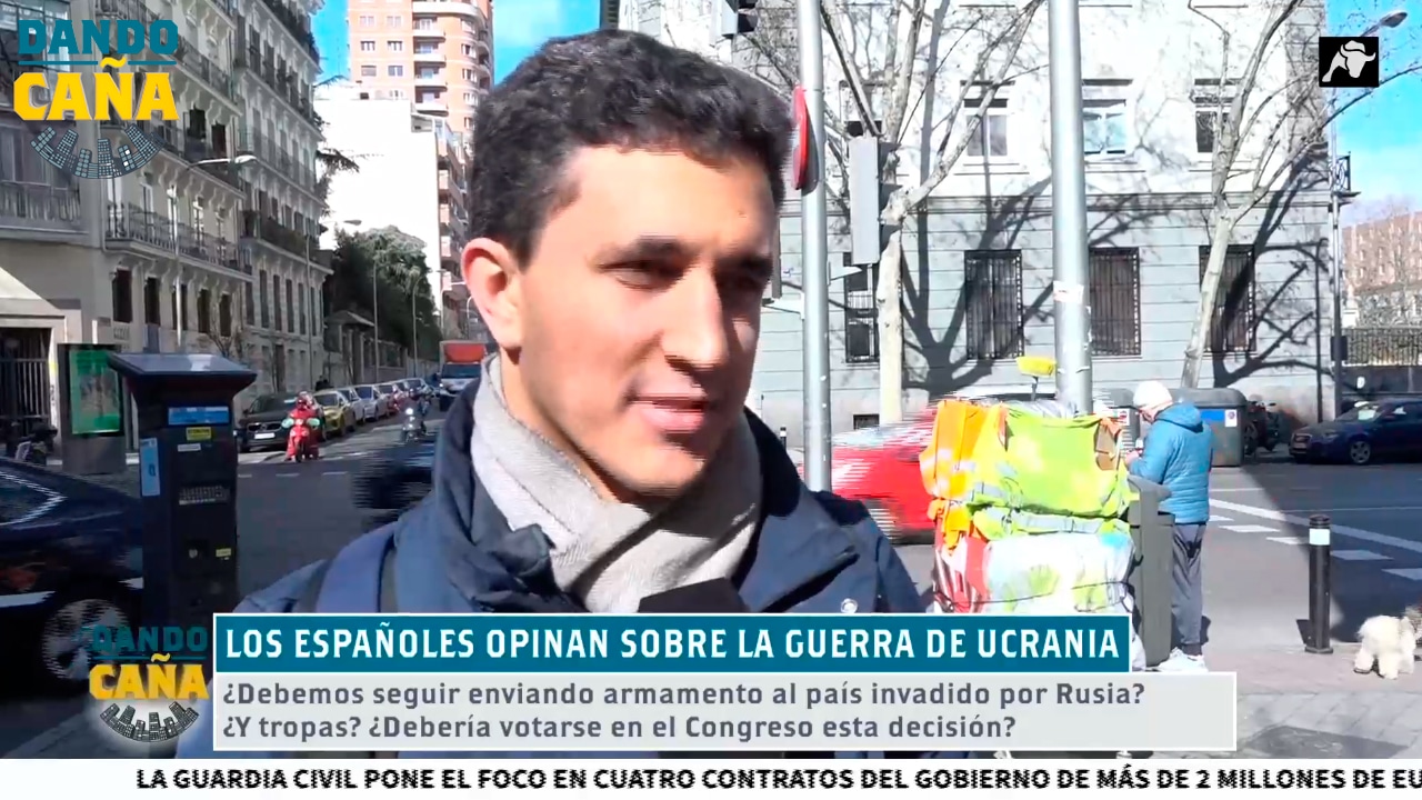 La calle opina: ¿Tiene España que enviar armas a Ucrania y tropas? ¿Debería votarse en el Congreso?