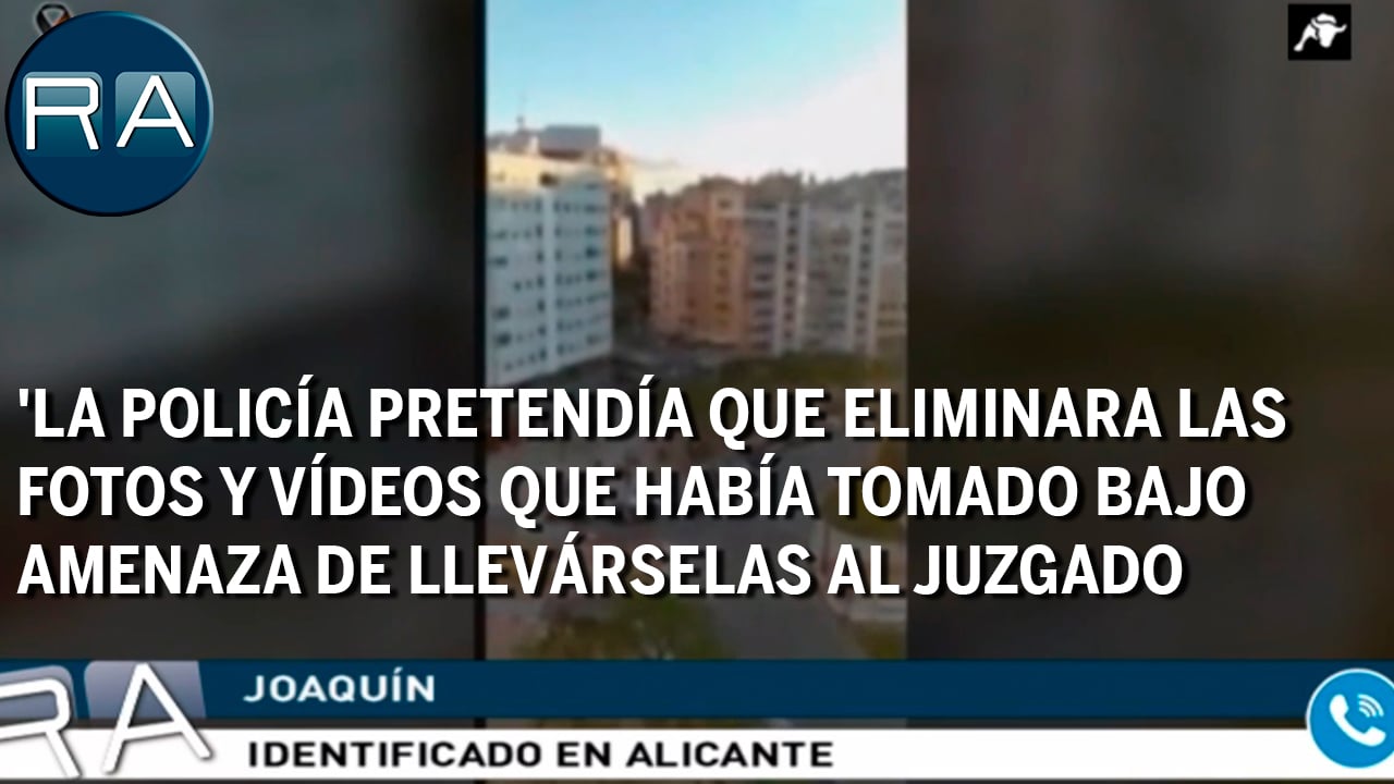 Joaquín paseaba con la bandera de España y la policía le obliga a borrar las fotos de su móvil