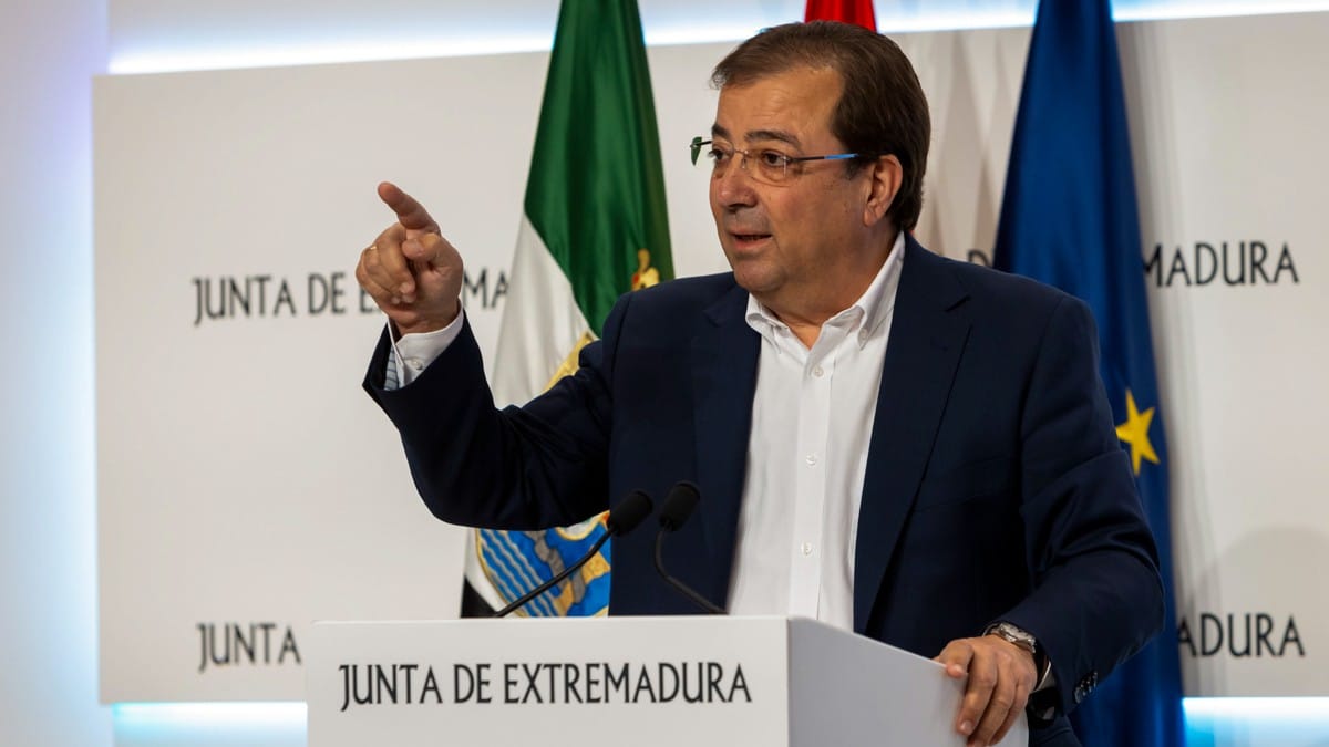 Fernández Vara asegura que PP y Vox están ensayando en Extremadura sus relaciones futuras