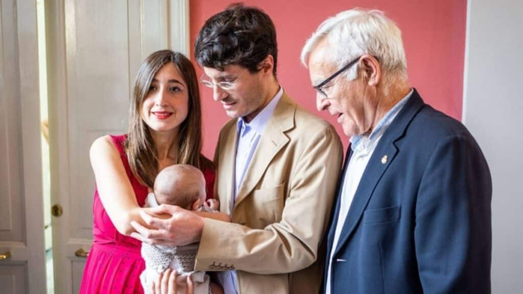 Adiós a la estupidez de los bautizos civiles en Valencia