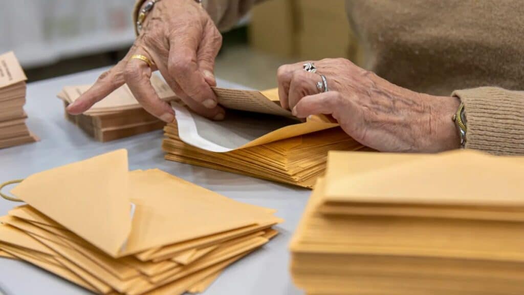 El plazo para solicitar el voto por correo acaba el jueves y el día 20 para ir a emitirlo