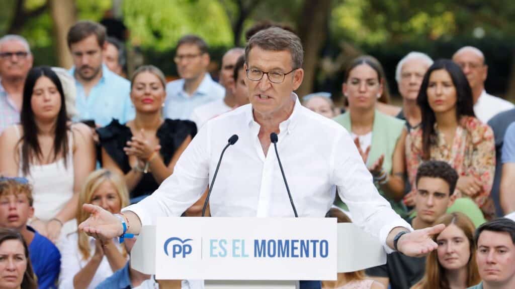 Feijóo: “Tengo la esperanza de que el PSOE evitará que pactemos con Vox”