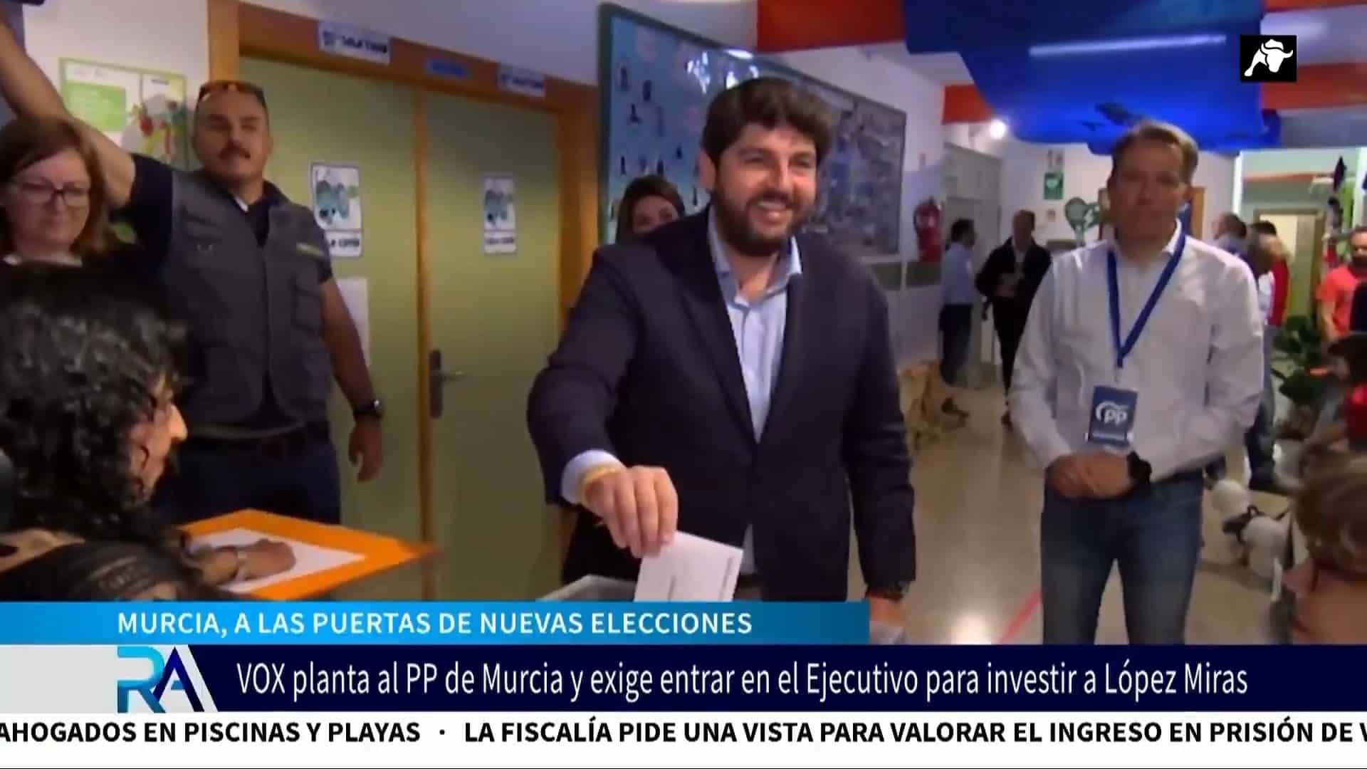 El PP de Murcia rechaza la postura de los de Abascal: no van a entrar a formar parte del Gobierno regional