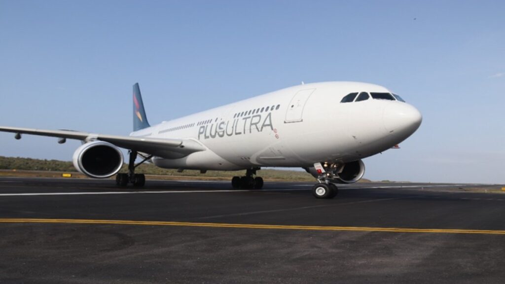 Plus Ultra Líneas Aéreas recibe un nuevo Airbus 330-200