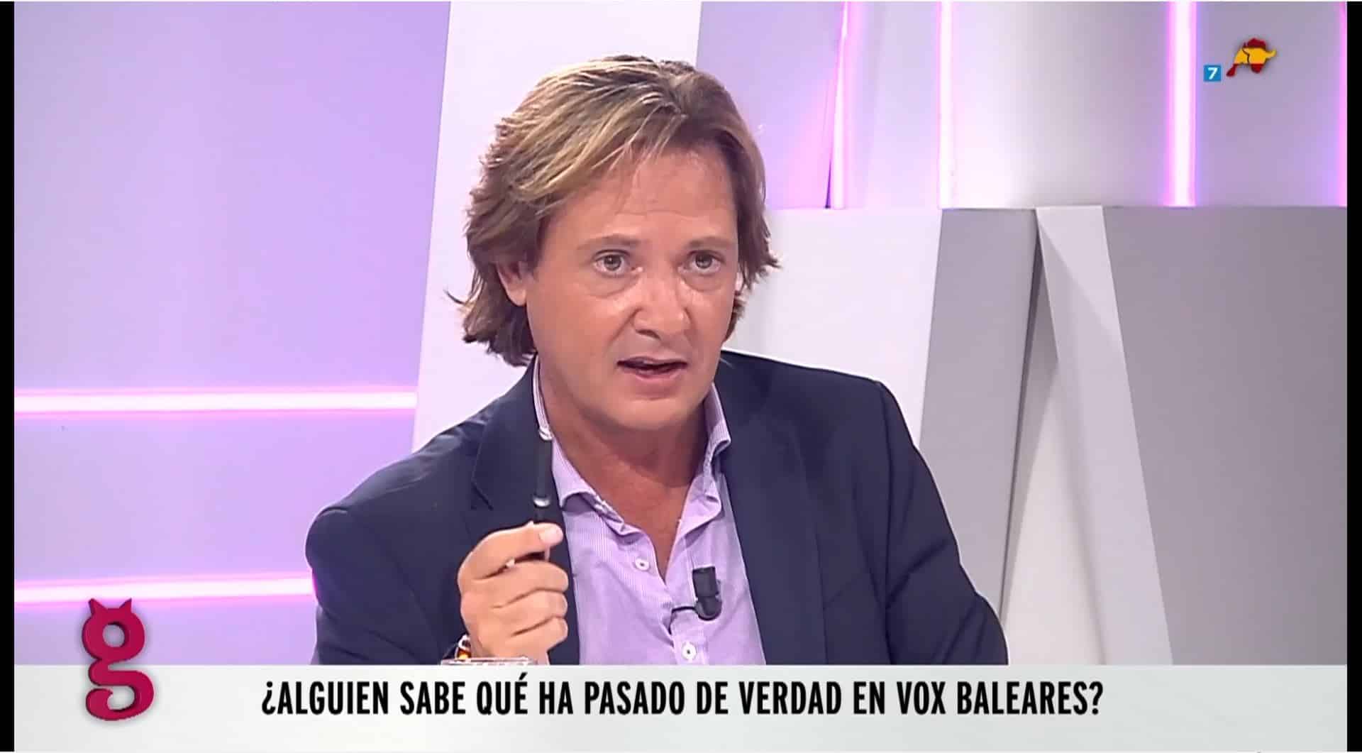 Jorge Campos, AGOTADO por los bulos de crisis eterna en VOX