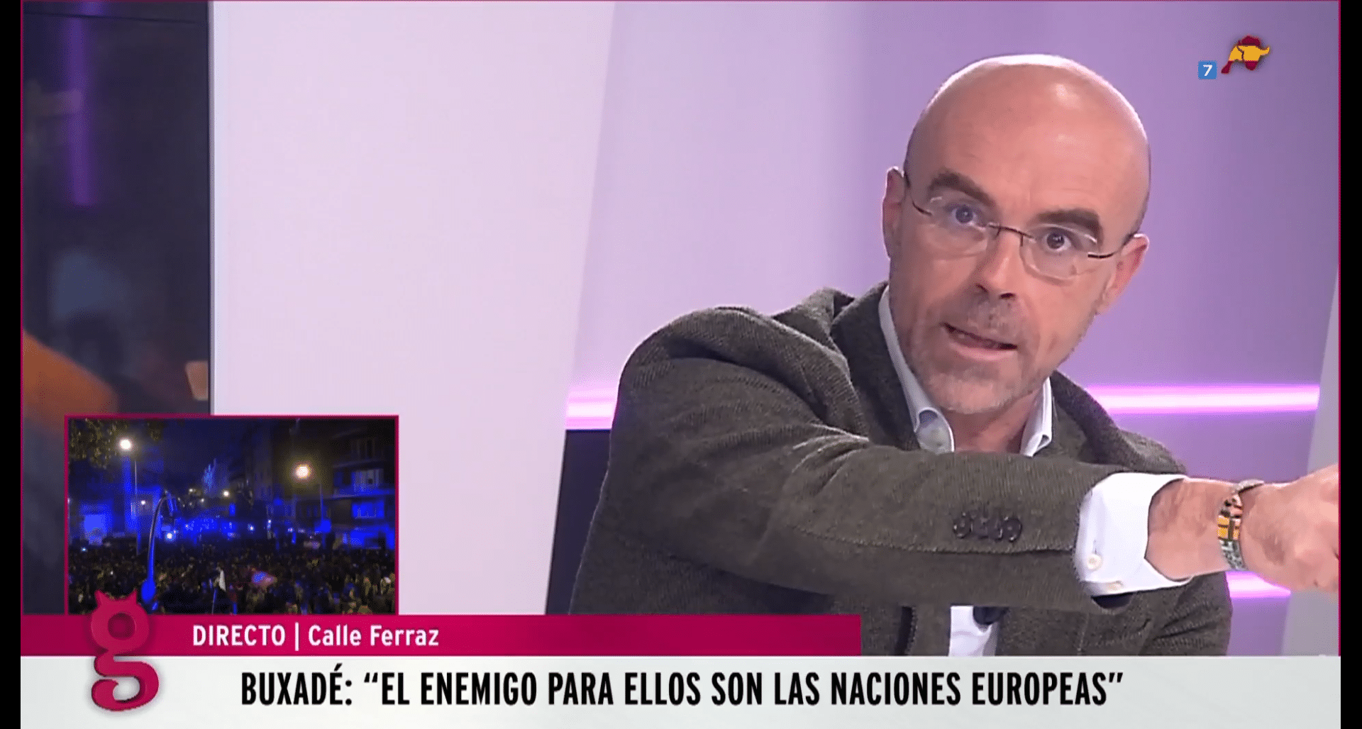 La verdadera razón tras los “besitos” de Von der Leyen y Sánchez