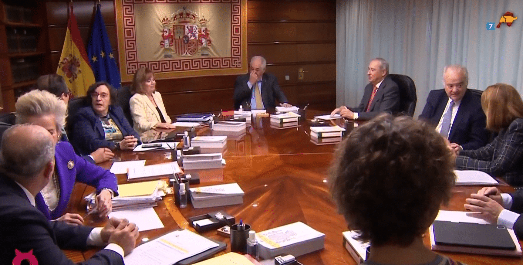Pumpido pasa por encima del Supremo y convierte al Constitucional en un supertribunal