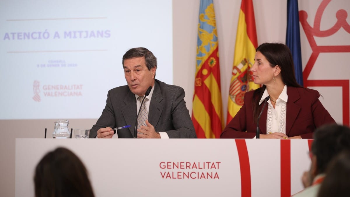 La Comunidad Valenciana triplica en un solo día el ritmo de vacunación frente a la gripe y la Covid-19