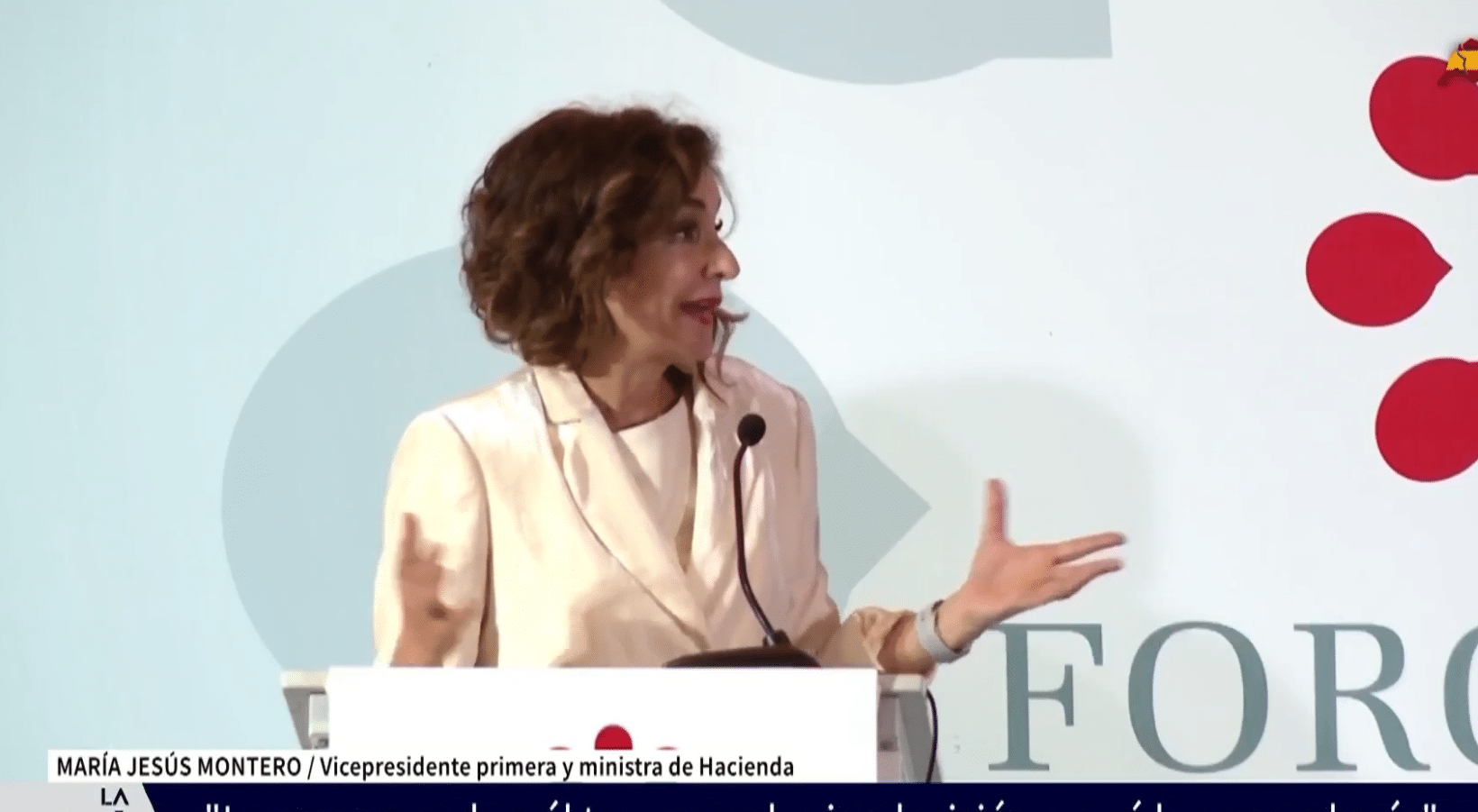 María Jesús Montero y Margarita Robles le muestran a Ábalos la puerta de salida del Congreso
