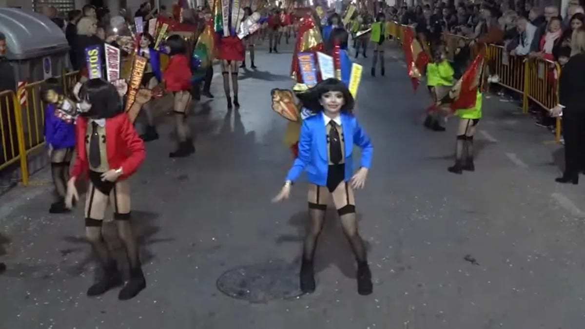 Munilla carga contra los políticos por el desfile de carnaval de Torrevieja