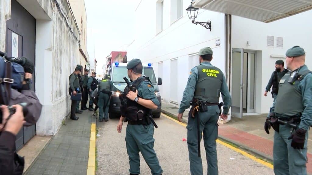 Prisión provisional para los seis detenidos por la muerte de dos guardias civiles en Barbate