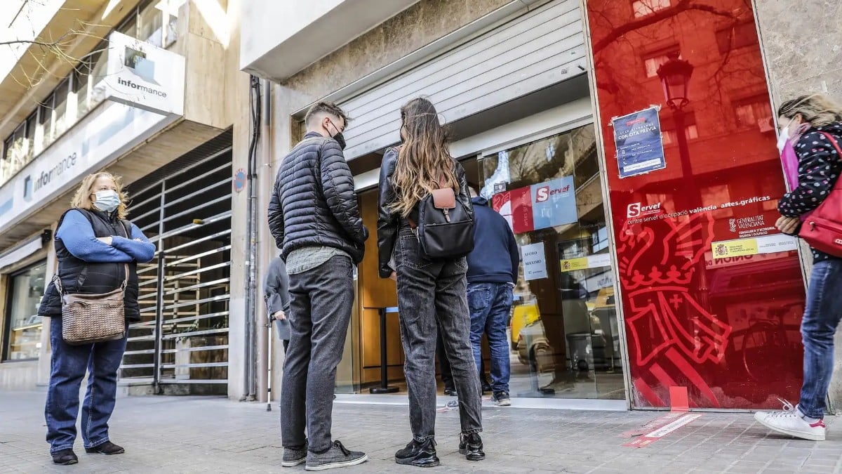 La Comunidad Valenciana es la segunda autonomía donde más ha bajado el paro en febrero