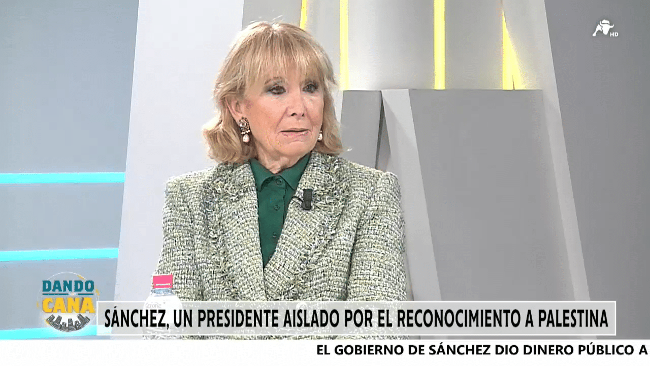 Esperanza Aguirre atiza a Sánchez por sus maniobras para tapar las polémicas de su mujer