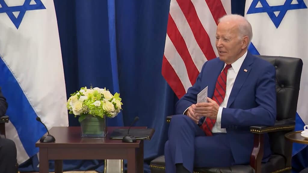 Biden dice que interrumpirá envío de armas a Israel si inicia incursión a gran escala en Rafá