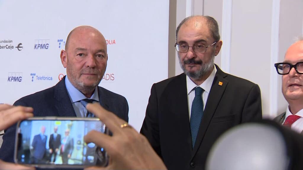 El PSOE abre expediente a Javier Lambán por no respaldar ley de amnistía