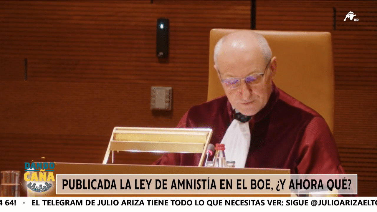 El juez Llarena recuerda que se mantiene la detención a Puigdemont tras su publicación en el BOE