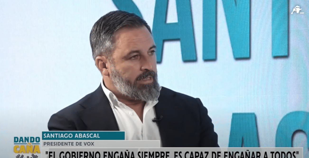 Santiago Abascal carga contra Feijóo por legitimar a Pedro Sánchez con su pacto del CGPJ