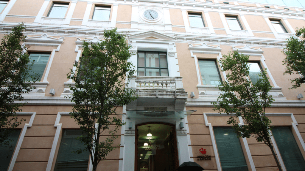 La UCO registra la Diputación de Badajoz buscando información del hermano de Sánchez