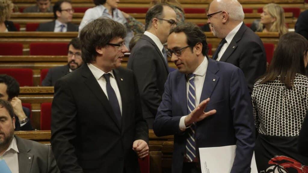 El Presidente del Parlamento catalán, Josep Rull, dice que se encargará de que Puigdemont no sea detenido