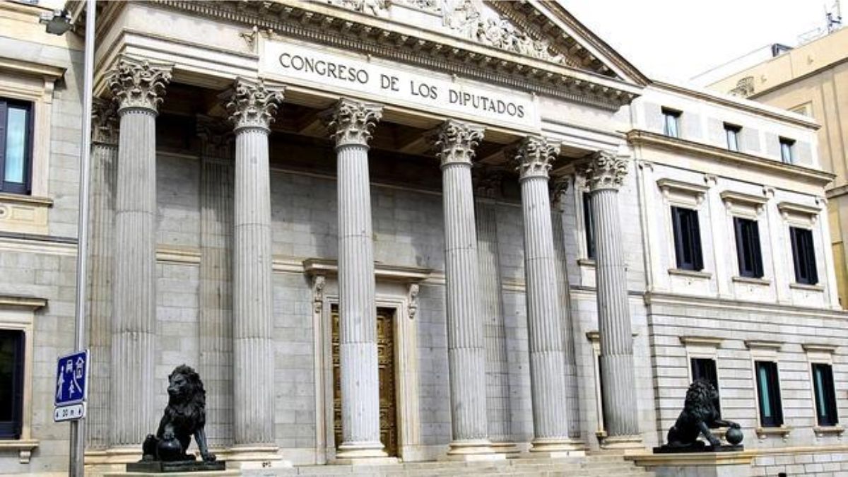 El Congreso aborda la reforma de la Ley de Extranjería con los rechazos del PP, Vox y Junts