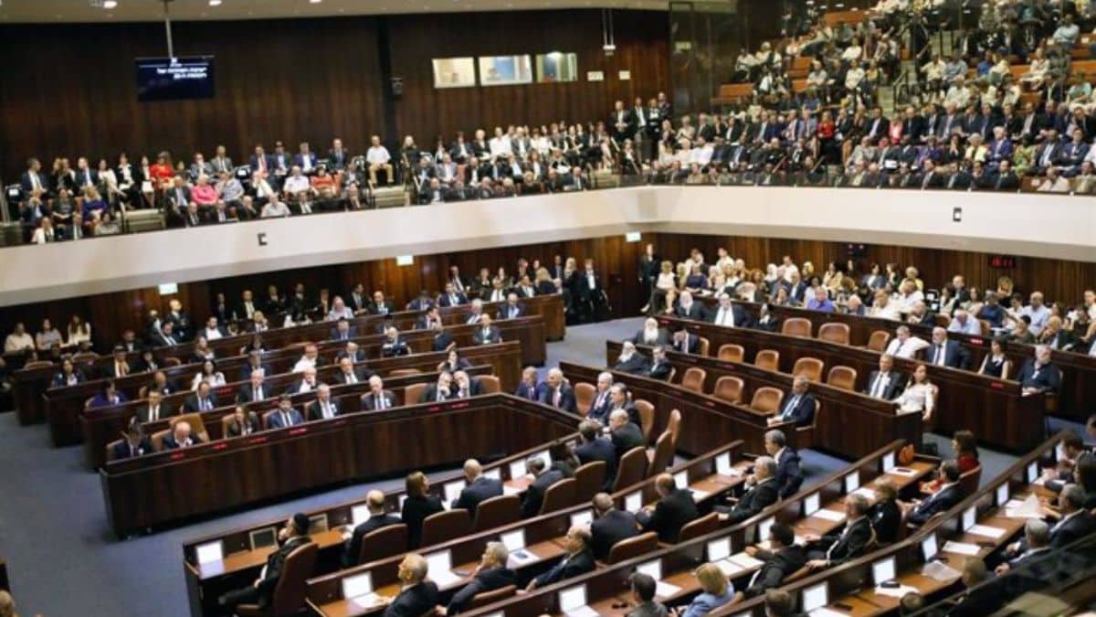 El Parlamento israelí aprueba la expulsión de la UNRWA y busca socios alternativos