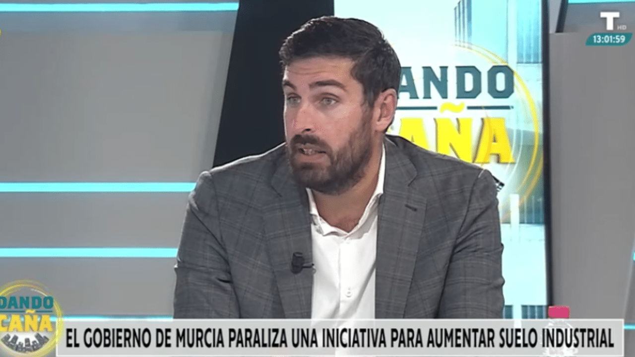 VOX denuncia que López Miras se niega a tener 104.000 hectáreas más de suelo industrial 