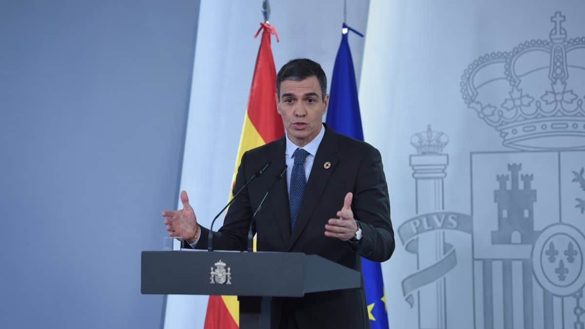Sánchez pide a las CCAA triplicar la inversión en vivienda y crear una base pública de precios de alquiler