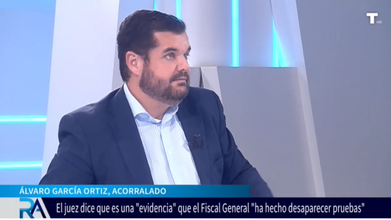 CARMEN PANO en el SUPREMO. Iustitia Europa: «Habrá que buscar a las personas que la recibieron en el PSOE»