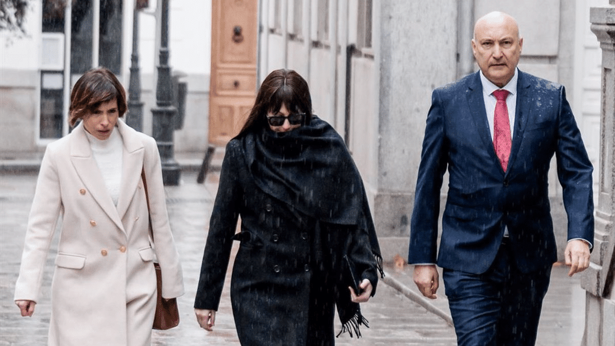 El PP pide al Supremo nuevas diligencias sobre los contratos de la exnovia de Ábalos