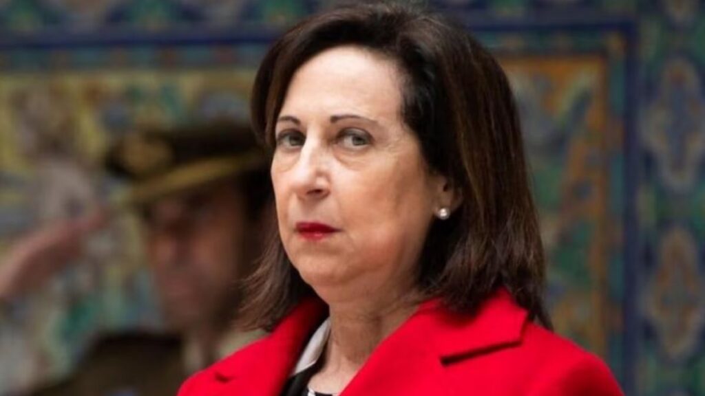 España alcanzará el 2% del PIB en gasto militar antes de 2029, según Robles. EP