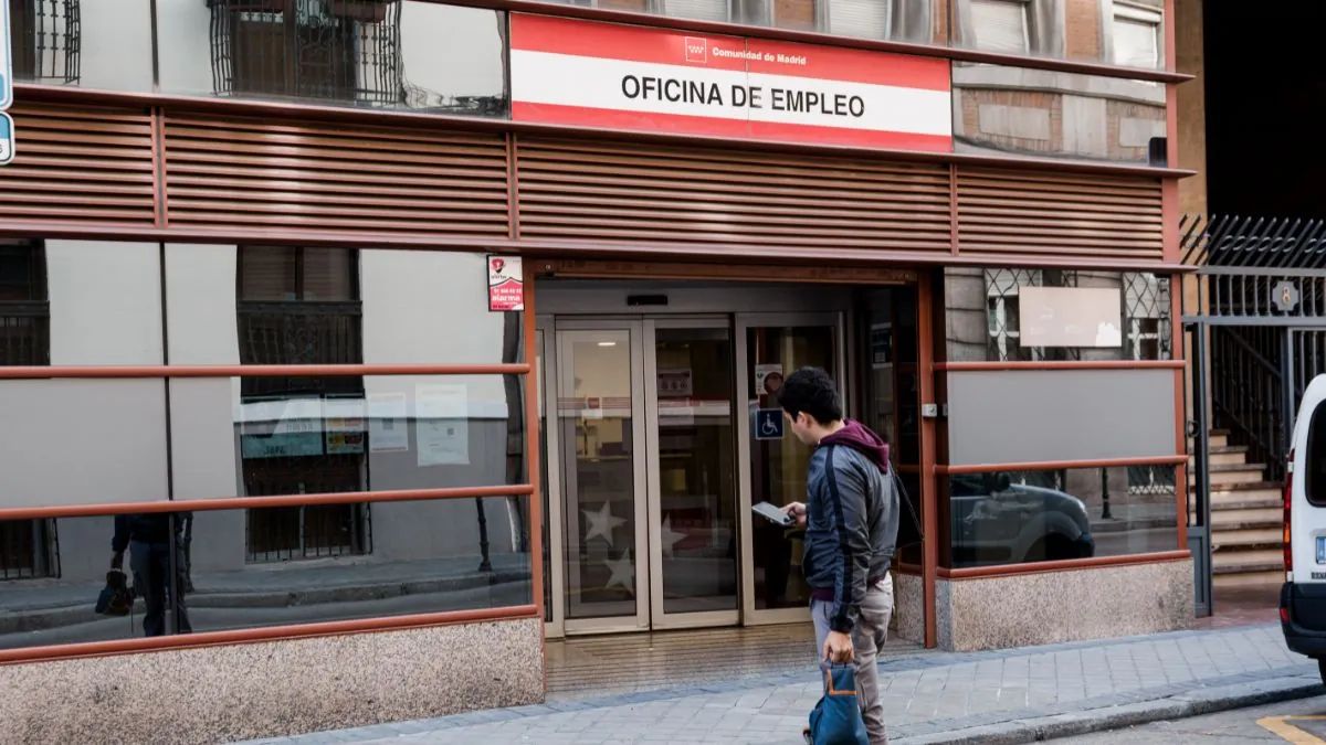 El paro sube en 193.700 personas hasta marzo y se destruyen 92.500 empleos, el peor dato desde 2013