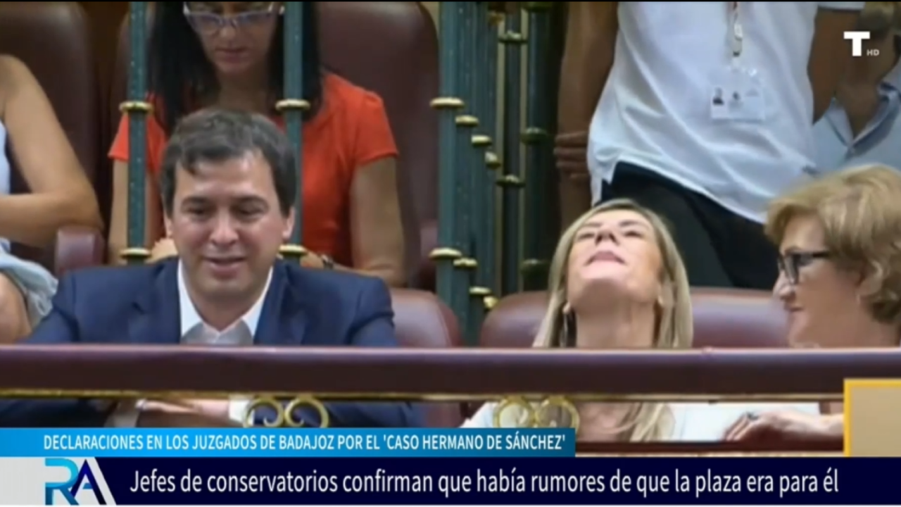 En la Diputación de Badajoz sabían que el hermano de Sánchez iba a ser candidato antes de salir la plaza