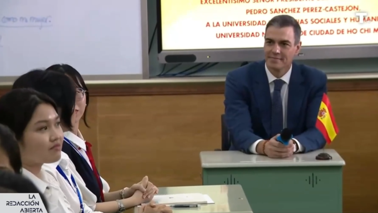 Sánchez continúa su gira asiática y pone a España en el centro de la diana de EE. UU.