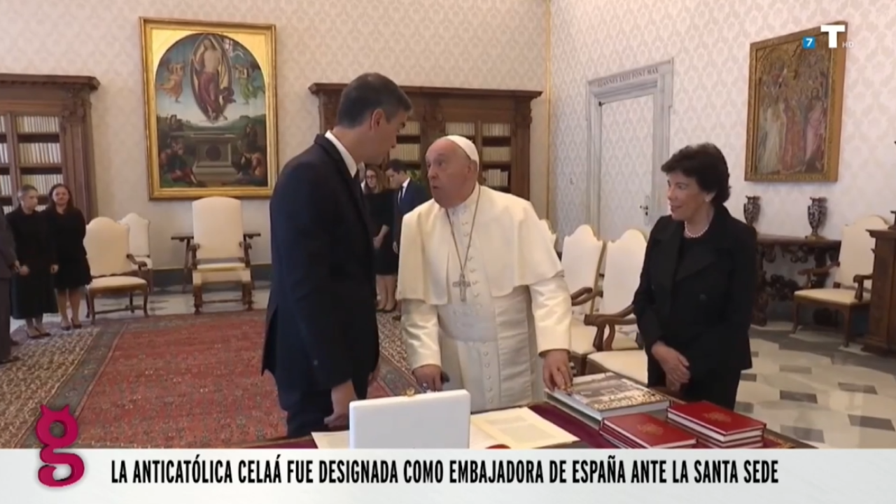 Francisco, un Papa cegado por la leyenda negra y cercano al Gobierno de Sánchez
