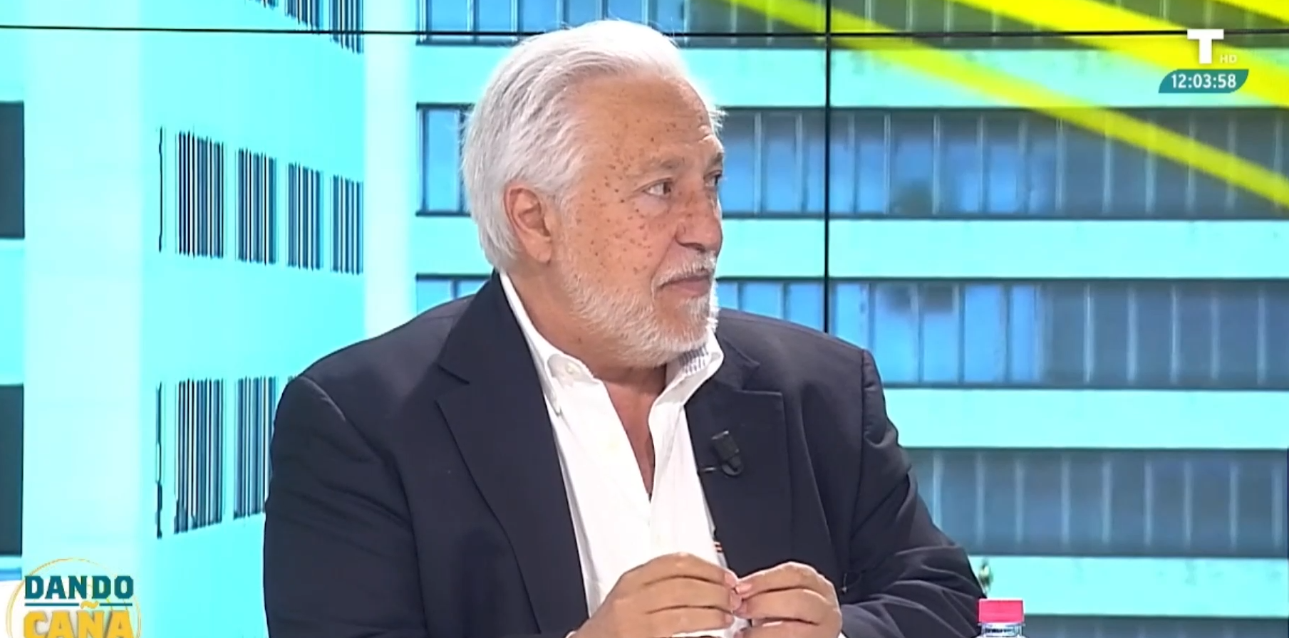 Julio Ariza denuncia cómo los ciudadanos están maniatados ante las decisiones del gobierno