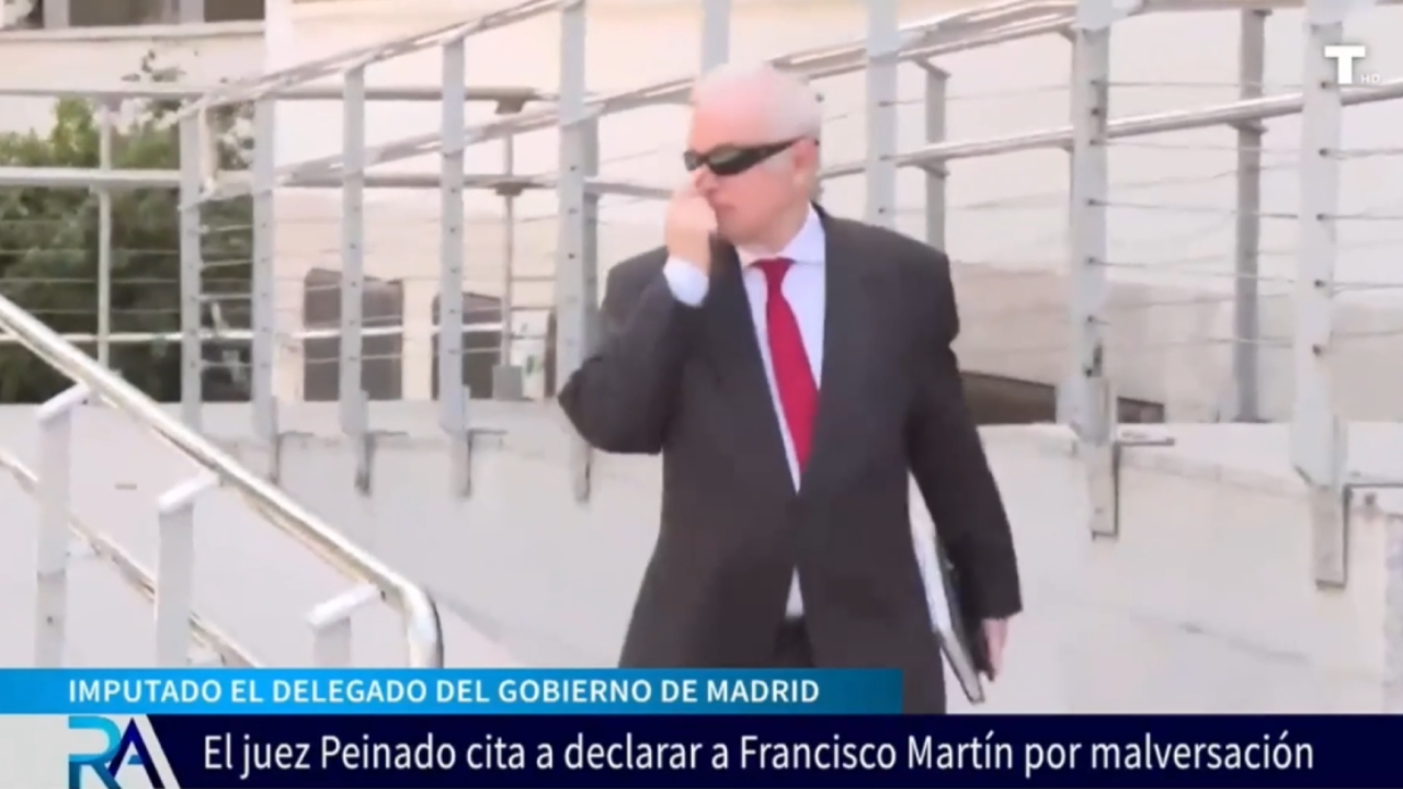 El juez Peinado cita a declarar como imputado al delegado del Gobierno en Madrid por la contratación de la asesora de Begoña Gómez