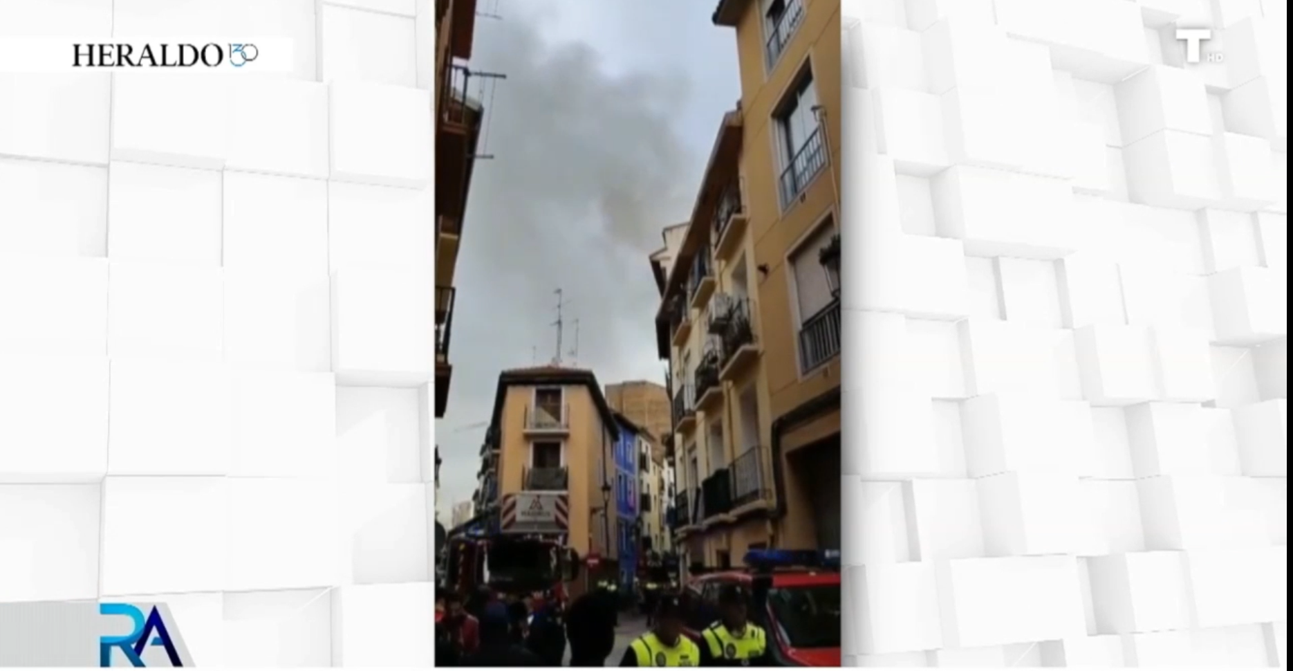 Incendio en los trasteros de un edificio okupado en Zaragoza