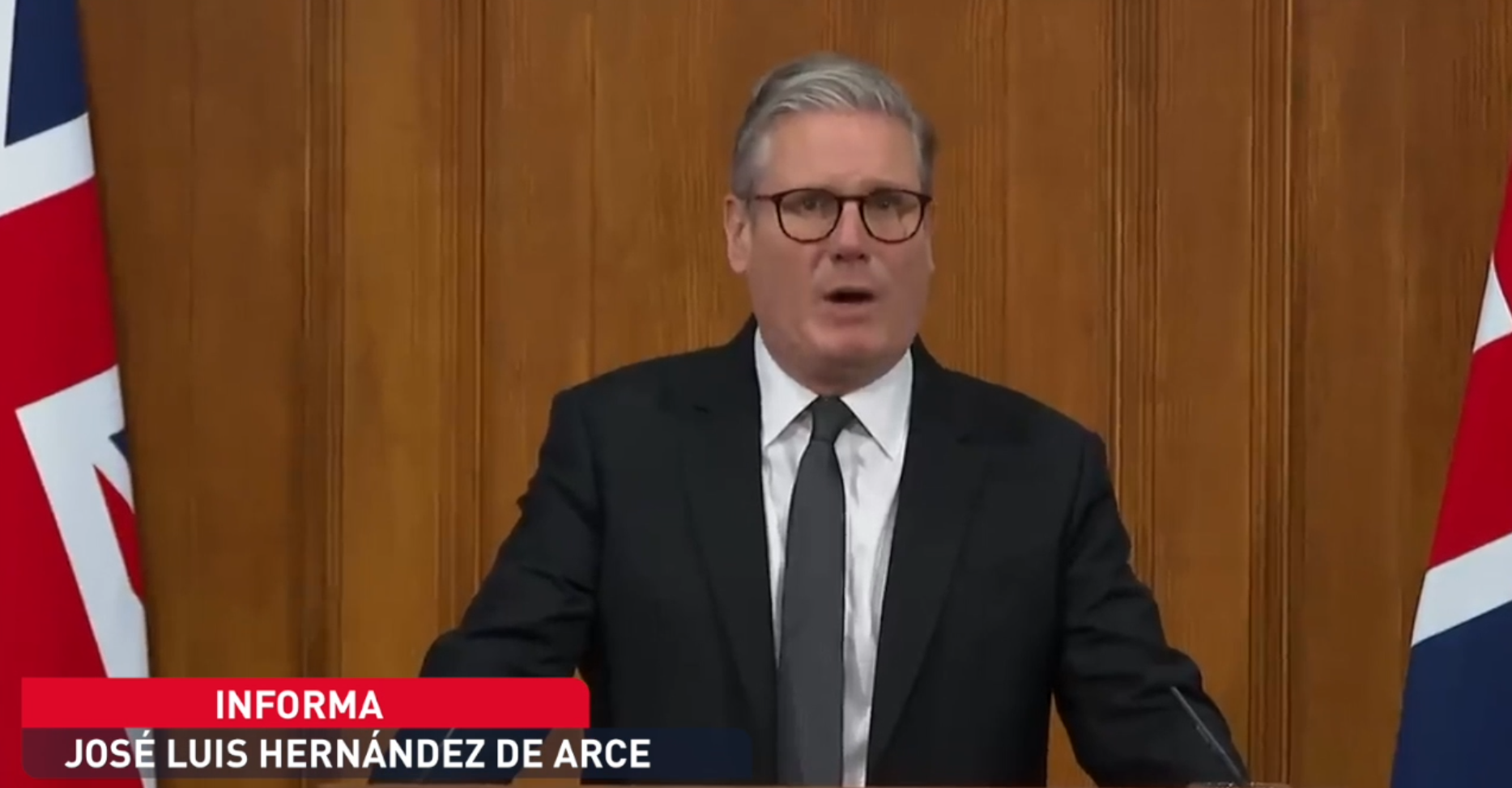 Starmer divide a su partido por sus contradicciones en política migratoria