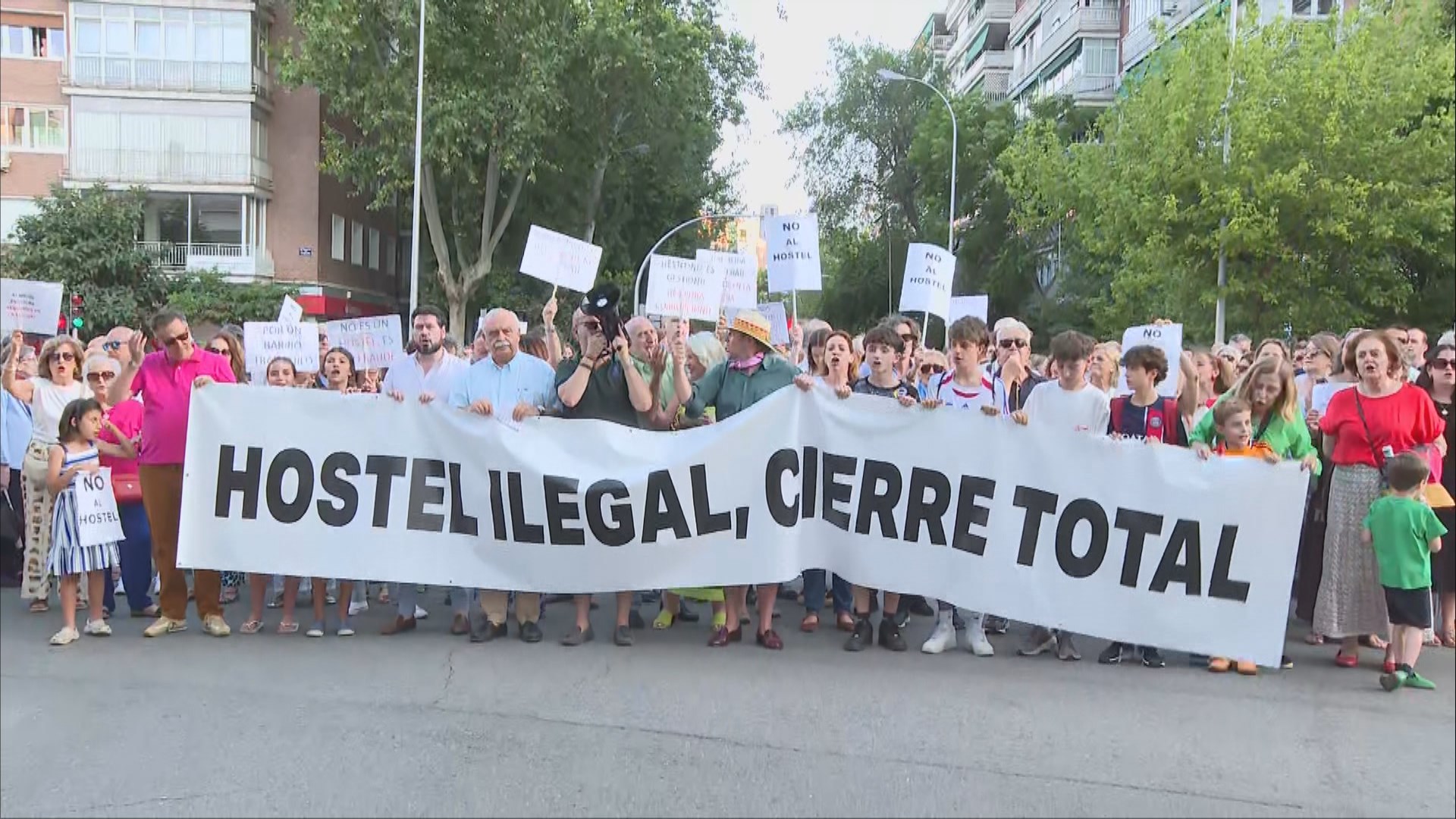 El hostal bajo sospecha del Parque de las Avenidas: otro negocio más con la inmigración irregular