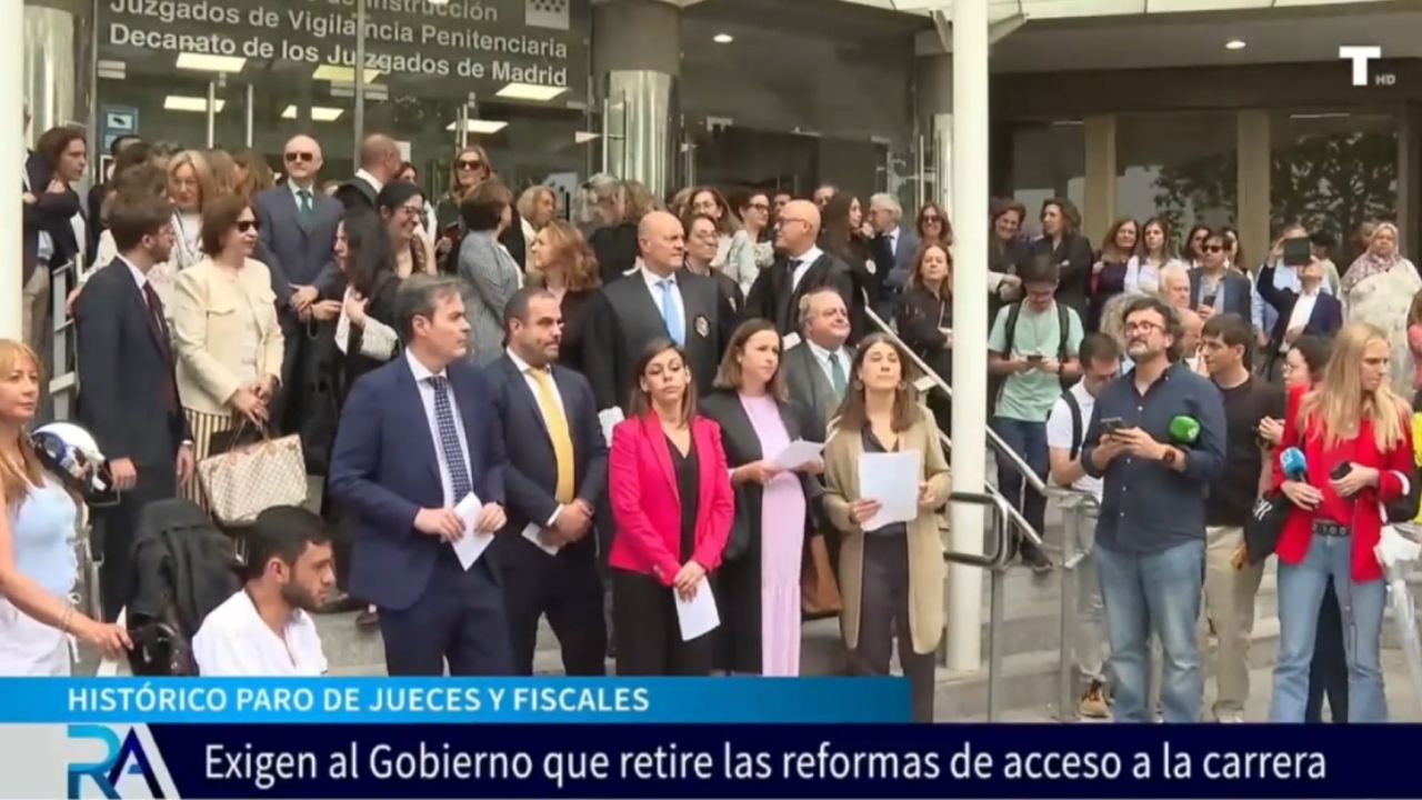 Histórico parón de jueces y fiscales contra las reformas de Bolaños