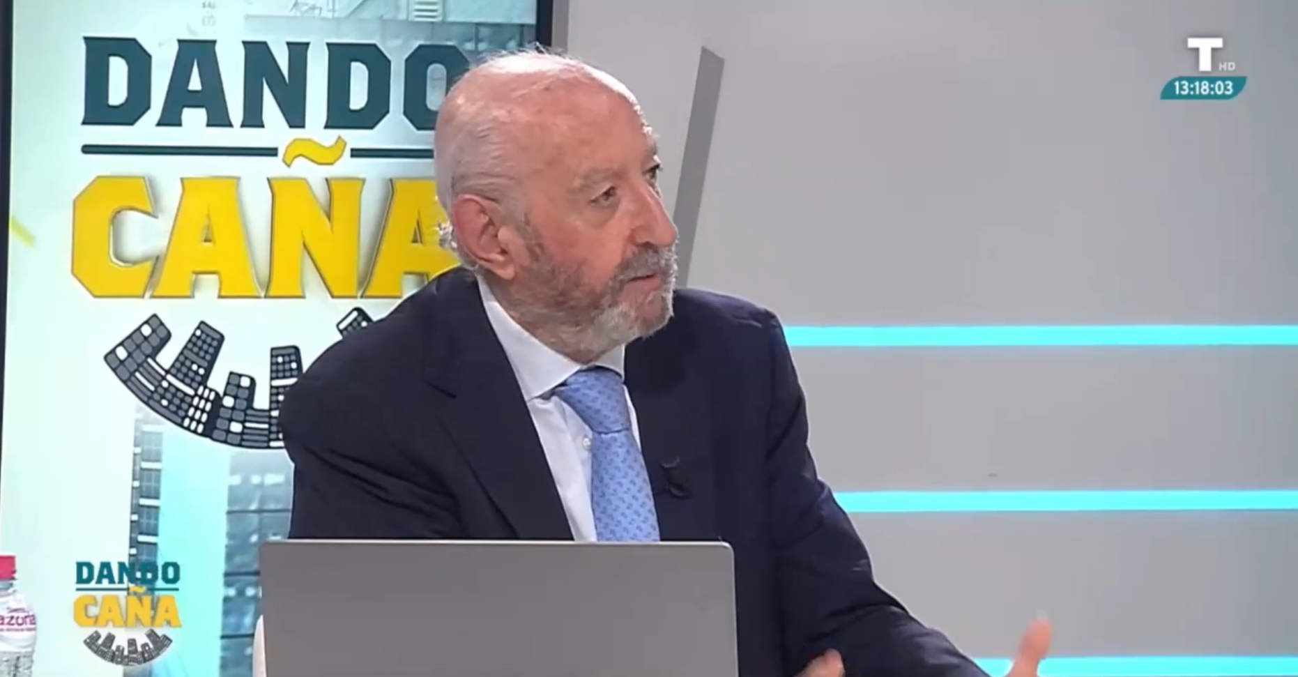 El comercio exterior de España: compra más a China de lo que le vende