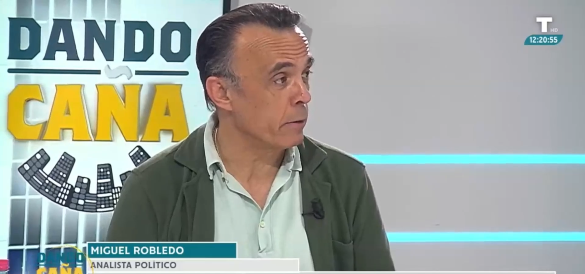 Feijóo apela a un «centrismo político» que no existe en «un paripé institucional»