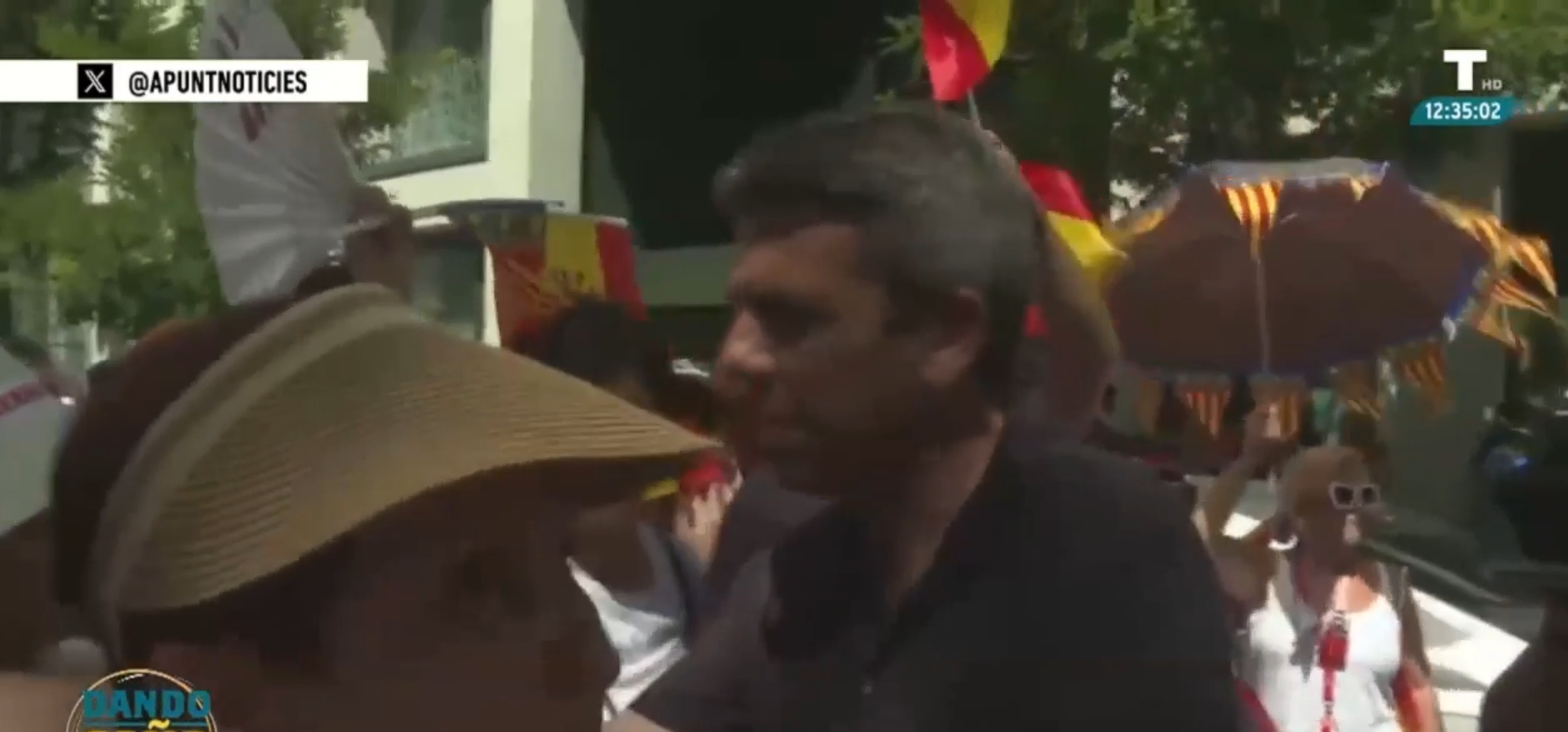 Carlos Mazón, recibido a gritos de «¡presidente!» en la manifestación del PP