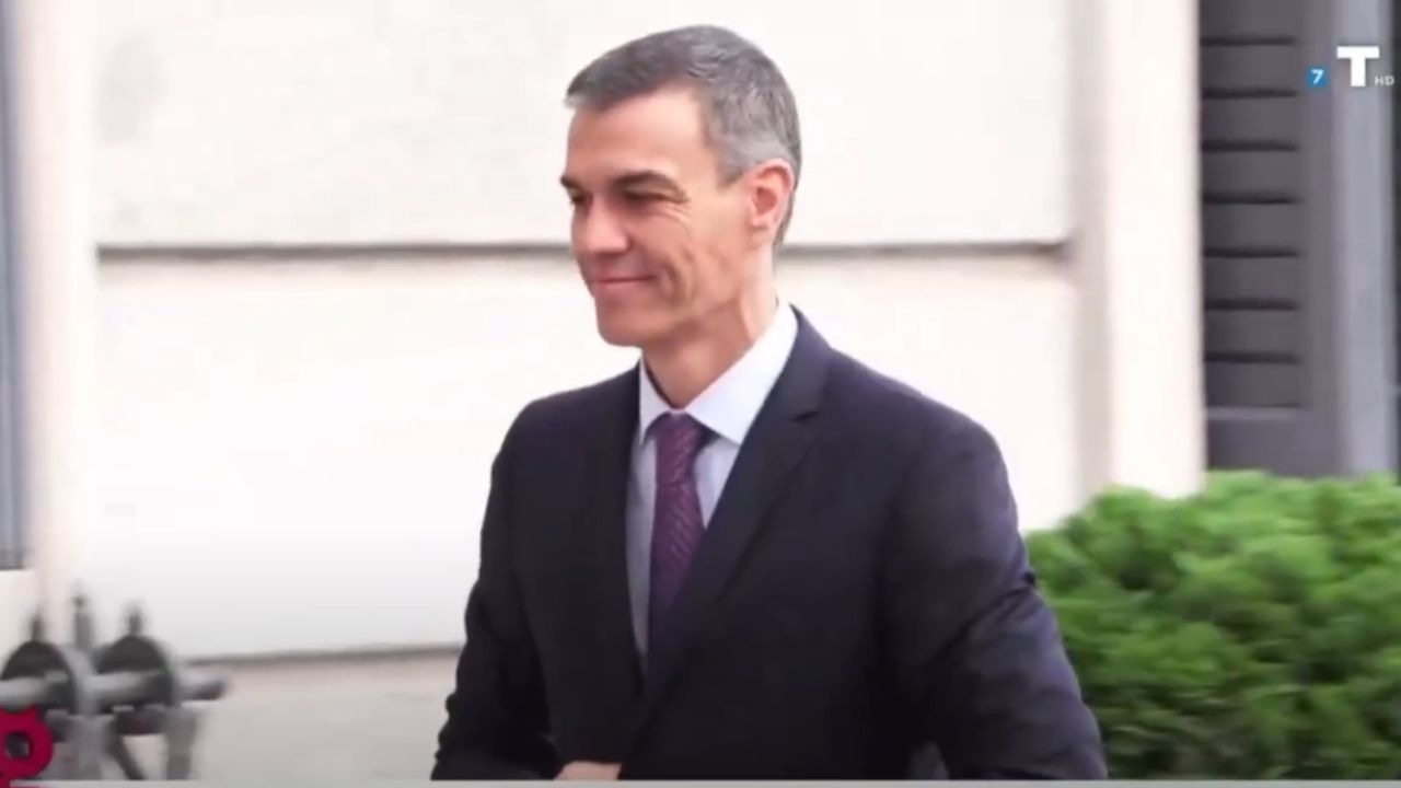 Las saunas, el cohete de Sánchez en su carrera política