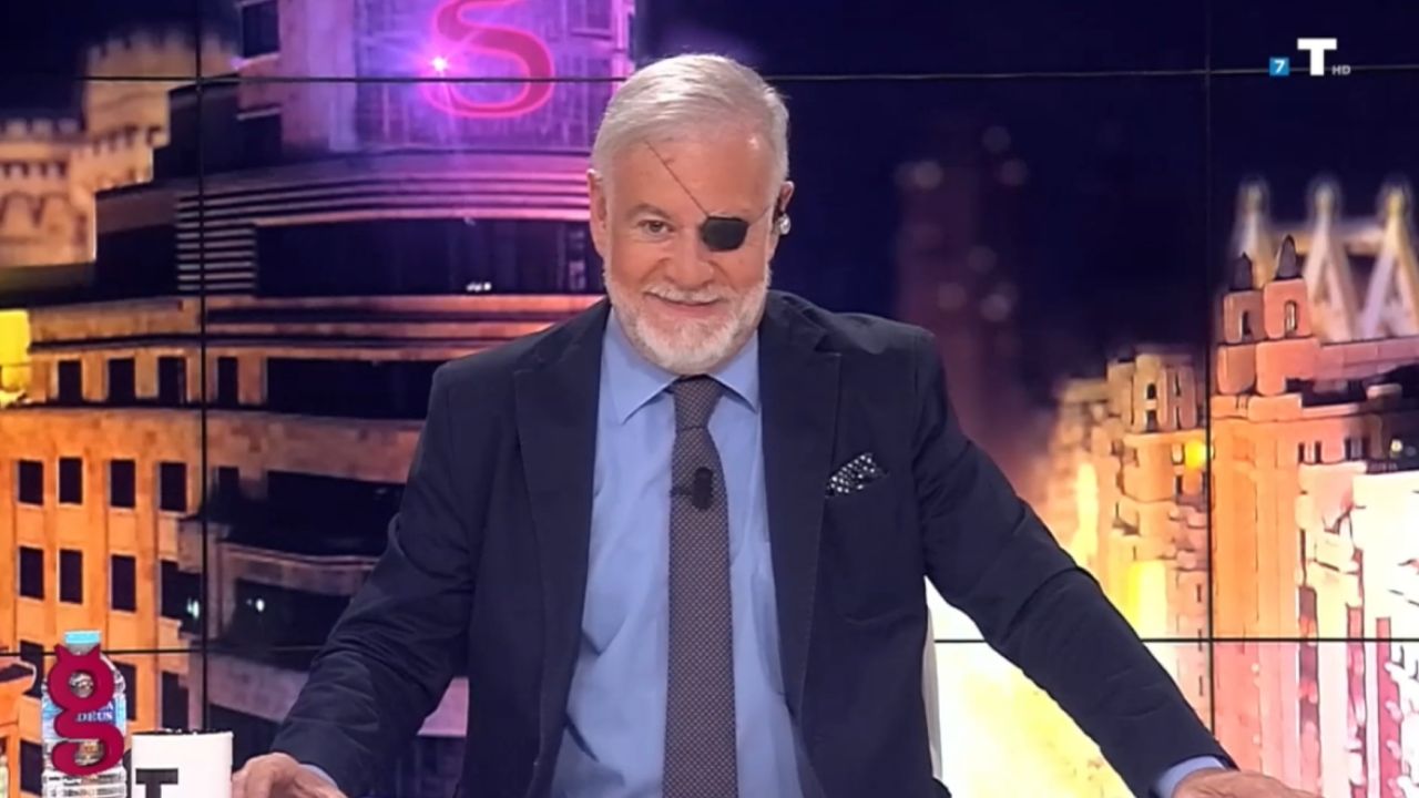 Sánchez se pone la capa de Superpedro y nos anuncia que va a resolver el problema de la corrupción. “Un paquete potente”, dice Bolaños